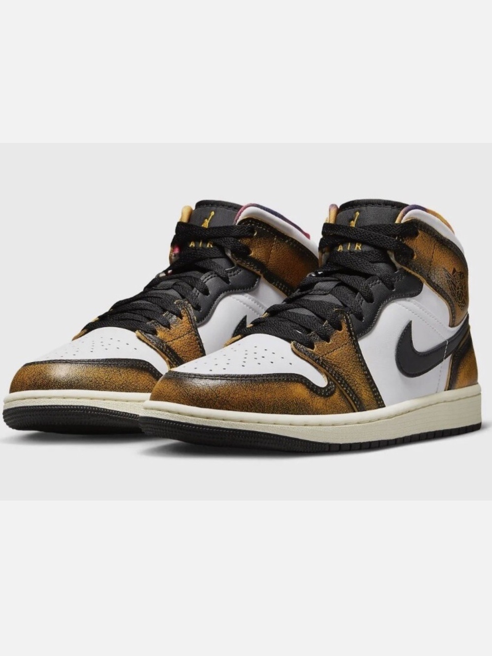 Nike Air Jordan 1 Mid Black White Metallic Gold